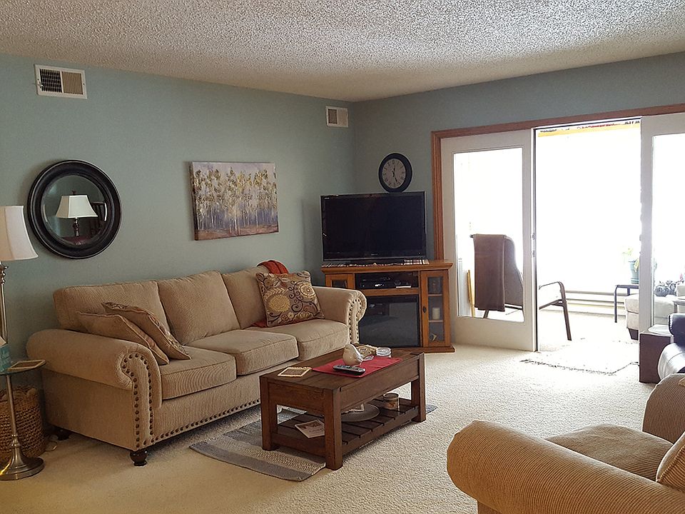 1st image of 1415 Lake St APT 140