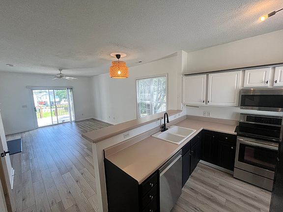 3rd image of 5375 Cog Hill Ct