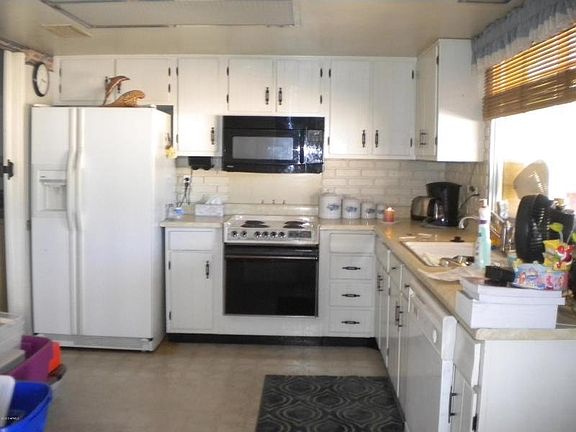 3rd image of 3324 W Malapai Dr