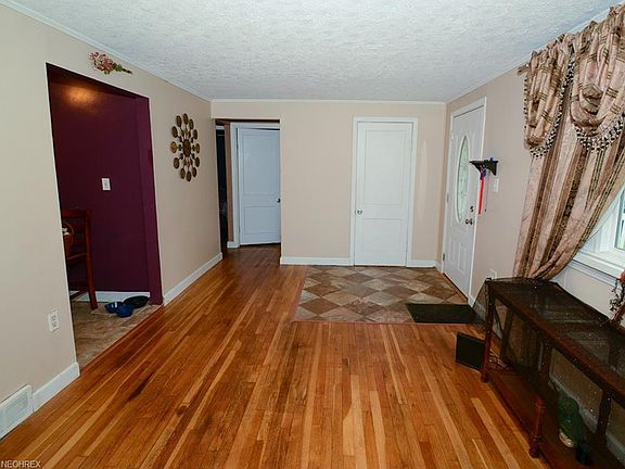 4th image of 6125 Emery Cir