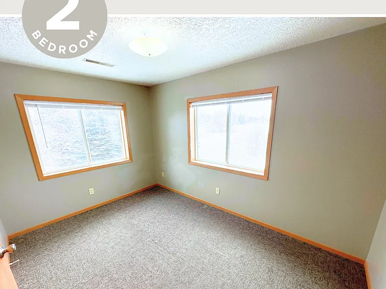 100 12th St SW #3 — Photo 6
