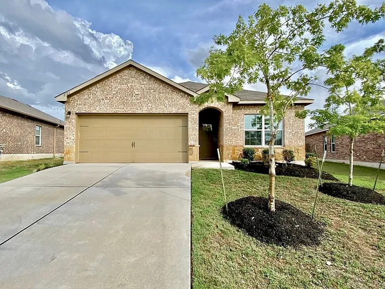 2721 Bridekirk Dr — Photo 1