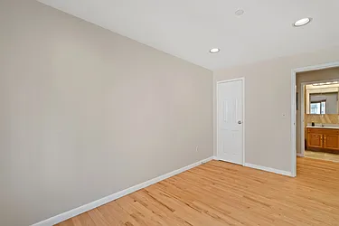 Rented by Nest Seekers International