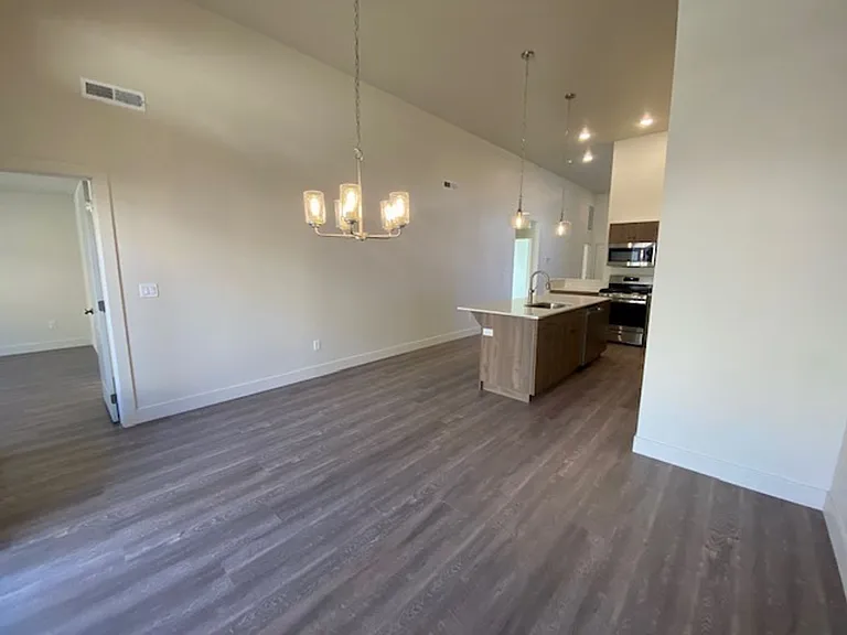 939 S 25 W — Photo 14