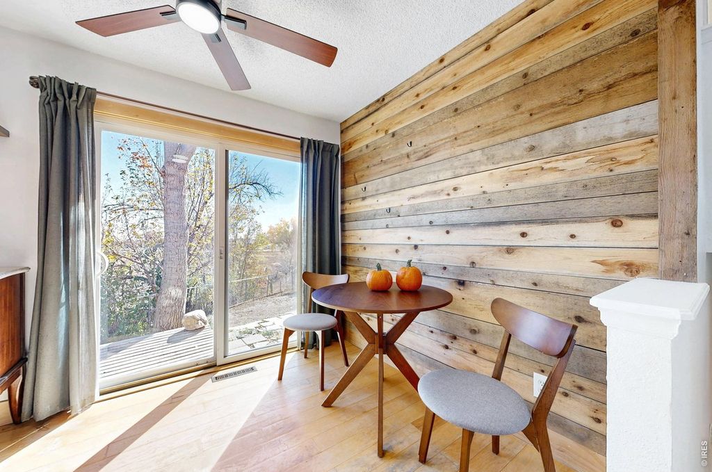 6512 Solar Ct