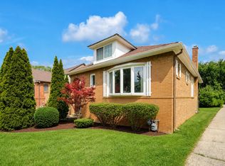 655 W Albert St, Elmhurst, IL 60126