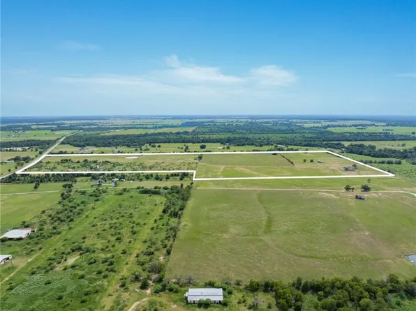 8993 E Osr, Hearne, TX 77859