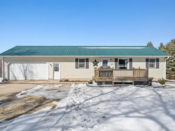 123 Skyline Dr, Guttenberg, IA 52052