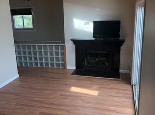 311 Racebrook Rd, Orange, CT 06477