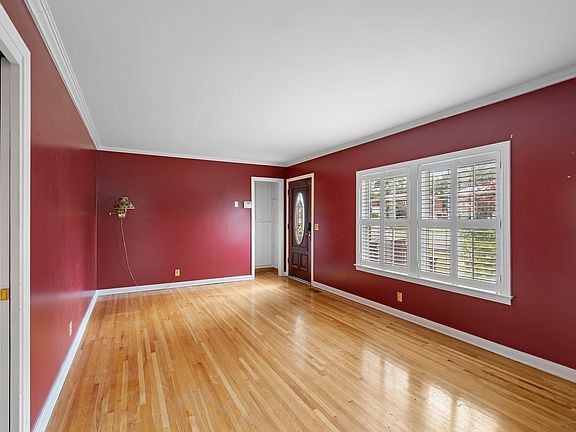 5th image of 634 River Rouge Dr