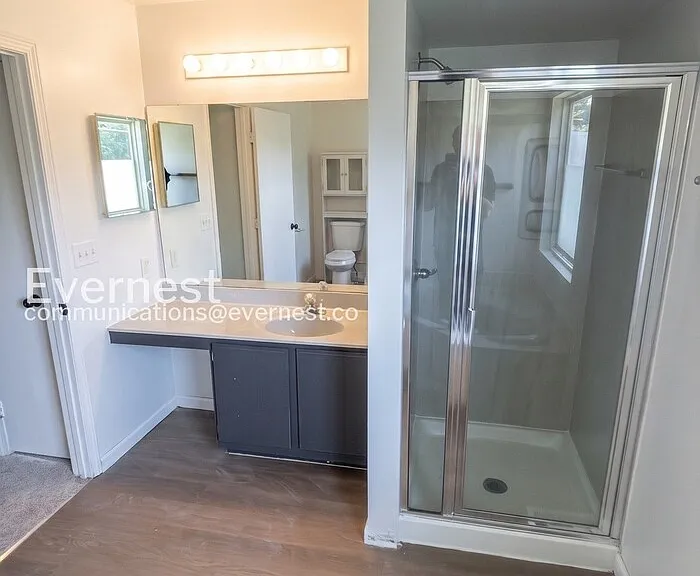 129 Royallbrook Ln — Photo 12