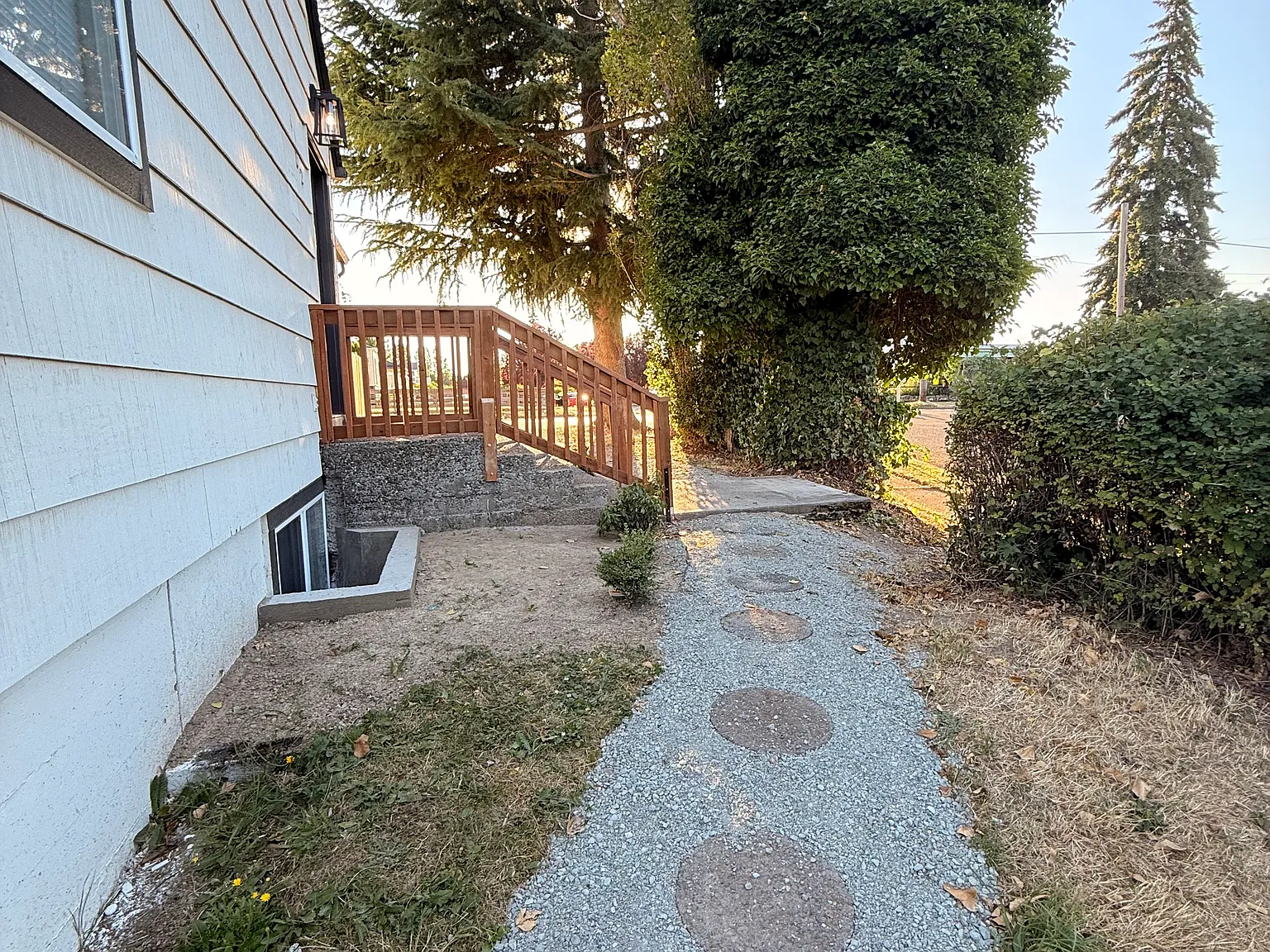 3 bed, 1200 sqft, $2,600 — Photo 4