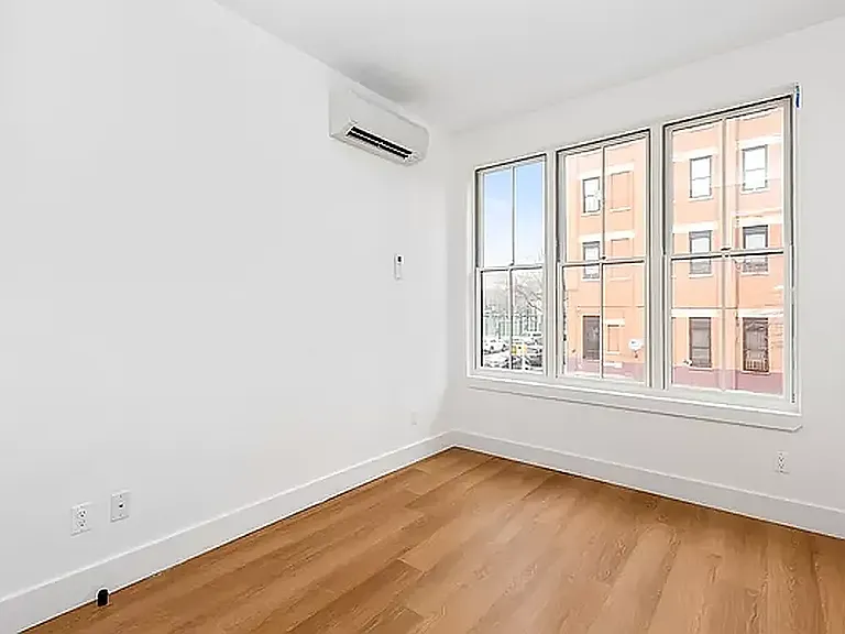 762 Madison St #3C — Photo 8
