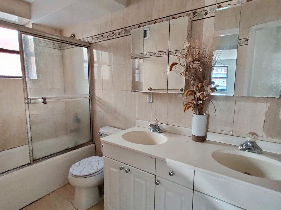 1st image of 21215 43rd Ave APT 1C