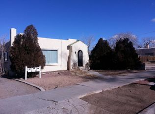 2113 Oxford Ave SE, Albuquerque, NM 87106