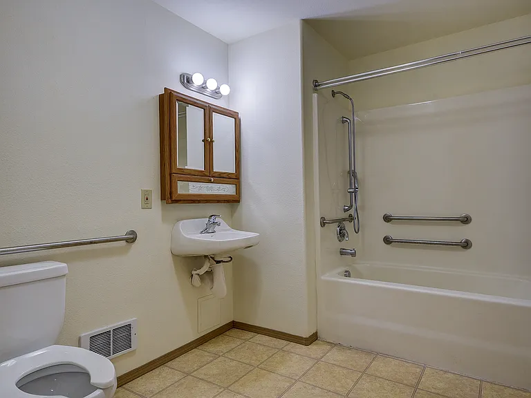 M0833 Arbor Terrace Condo's — Photo 24