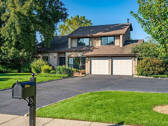 6 Timber Ridge Drive, Commack, NY 11725 | Zillow