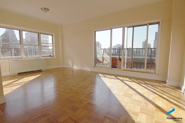 Rented by FirstService Realty (legacy) | media 29