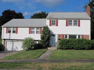 30 Cimino Rd, Needham, MA 02494