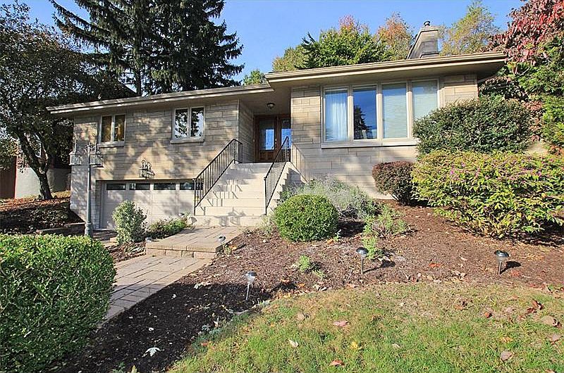 1st image of 1042 Lakemont Dr