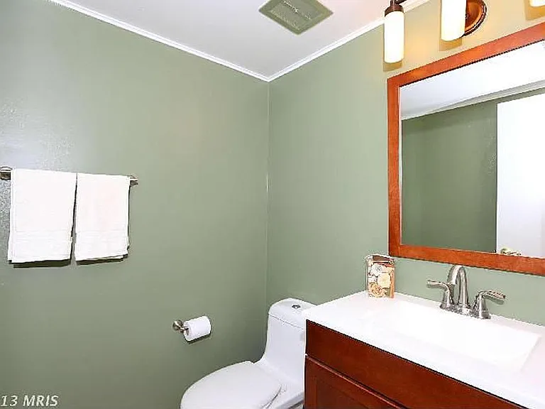 985 Paulsboro Dr — Photo 18