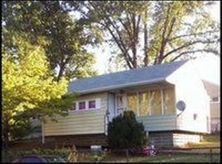 756 W Outer Dr, Oak Ridge, TN 37830