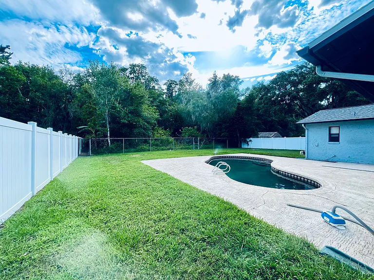 4641 Debbie Ln — Photo 25