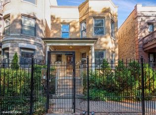 5215 N Winthrop Ave #1, Chicago, IL 60640