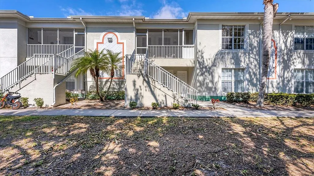 3 bed, 2.0 bath, 1260 sqft, $1,550 — Photo 1