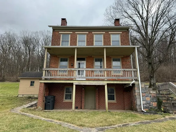 4672 Myers Rd, Glen Rock, PA 17327