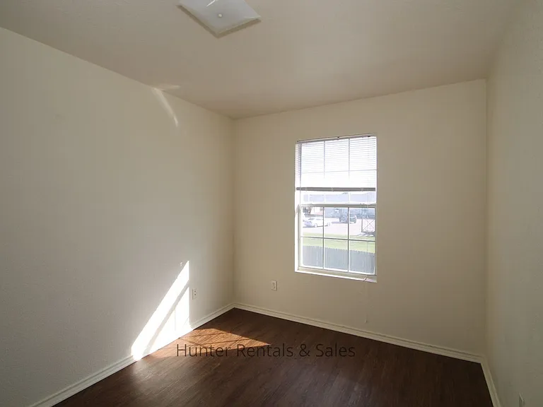 4000C Gus Dr — Photo 4
