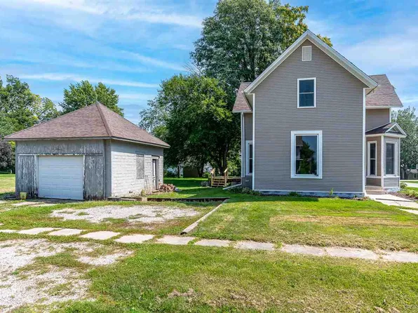 402 E Main St, Wayland, IA 52654
