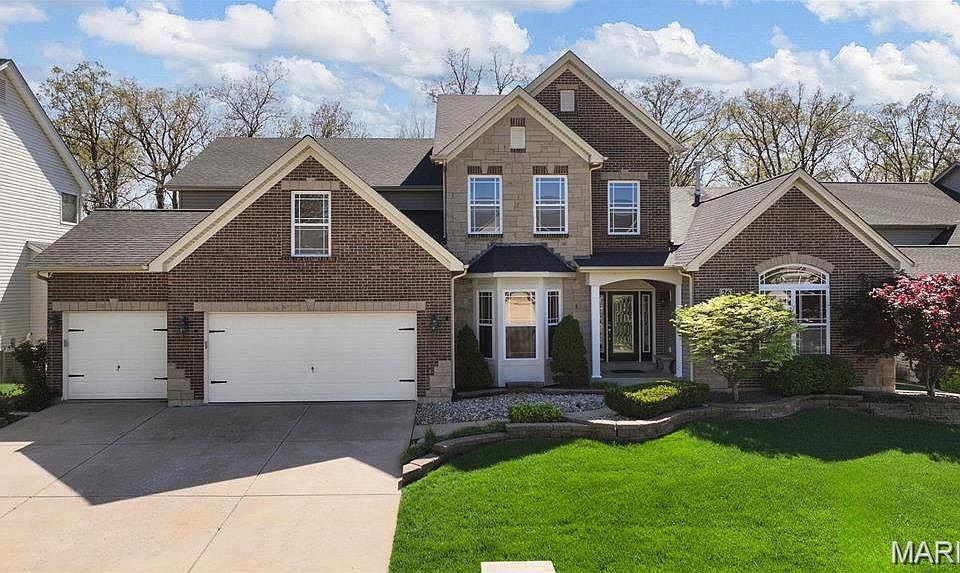 1st image of 26 Milton Brennan Manor Ct