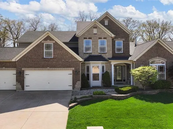 26 Milton Brennan Manor Ct, Wentzville, MO 63385
