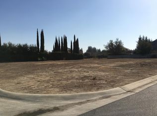 7512 N Highgrove Ln, Fresno, CA 93711