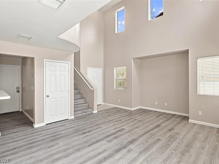 1915 Sundown Canyon Dr — Photo 4