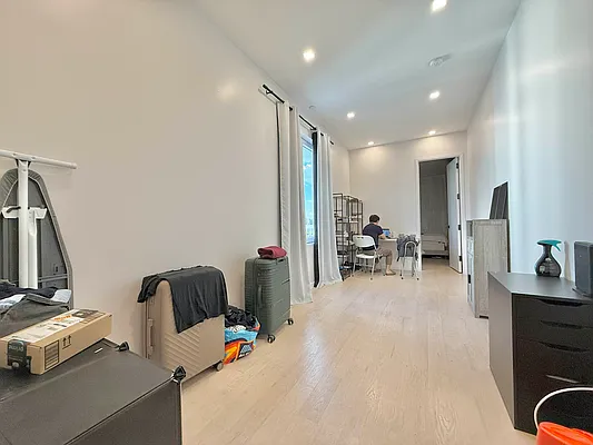 Rented by Doorway NYC, LLC | media 20