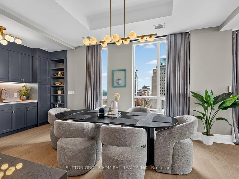 155 Saint Clair Ave W #1801 — Photo 16