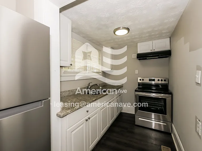 712941_006_wm_-_kitchen_13161150.jpg