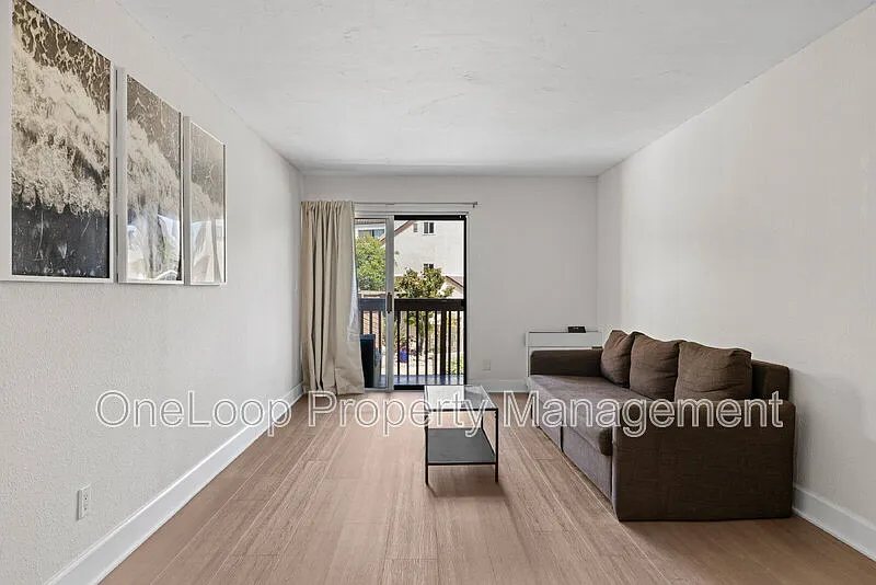 1 bed, 1.0 bath, 680 sqft, $2,250 — Photo 2