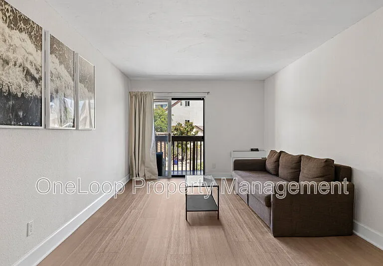 6111 Rancho Mission Rd — Photo 2