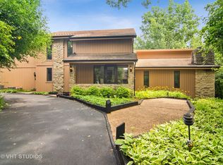 6 Brierwoods Ln, Hawthorn Woods, IL 60047