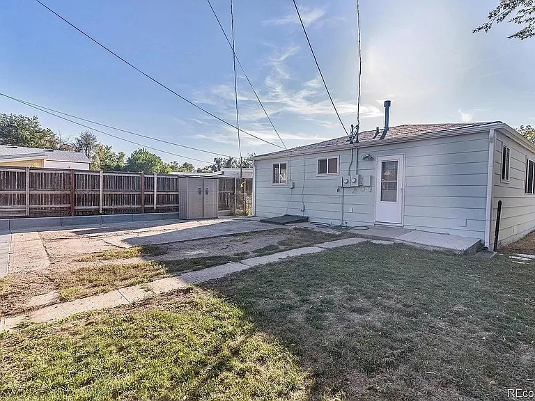 858 Quitman St — Photo 13