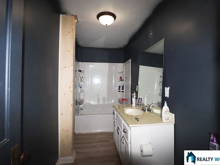 1619-1623 D Street — Photo 11