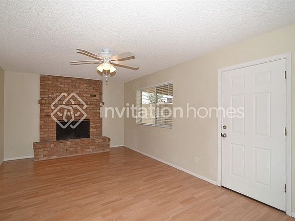 4th image of 4601 W Paradise Dr