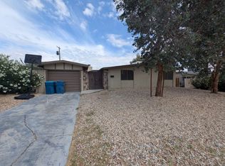 1956 Golden Arrow Dr, Las Vegas, NV 89169