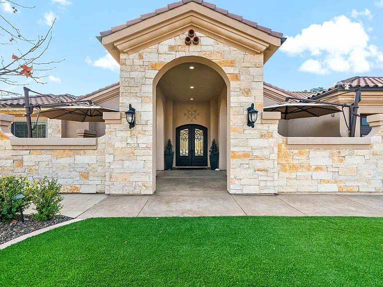 43841 Mountain Run Cir — Photo 2
