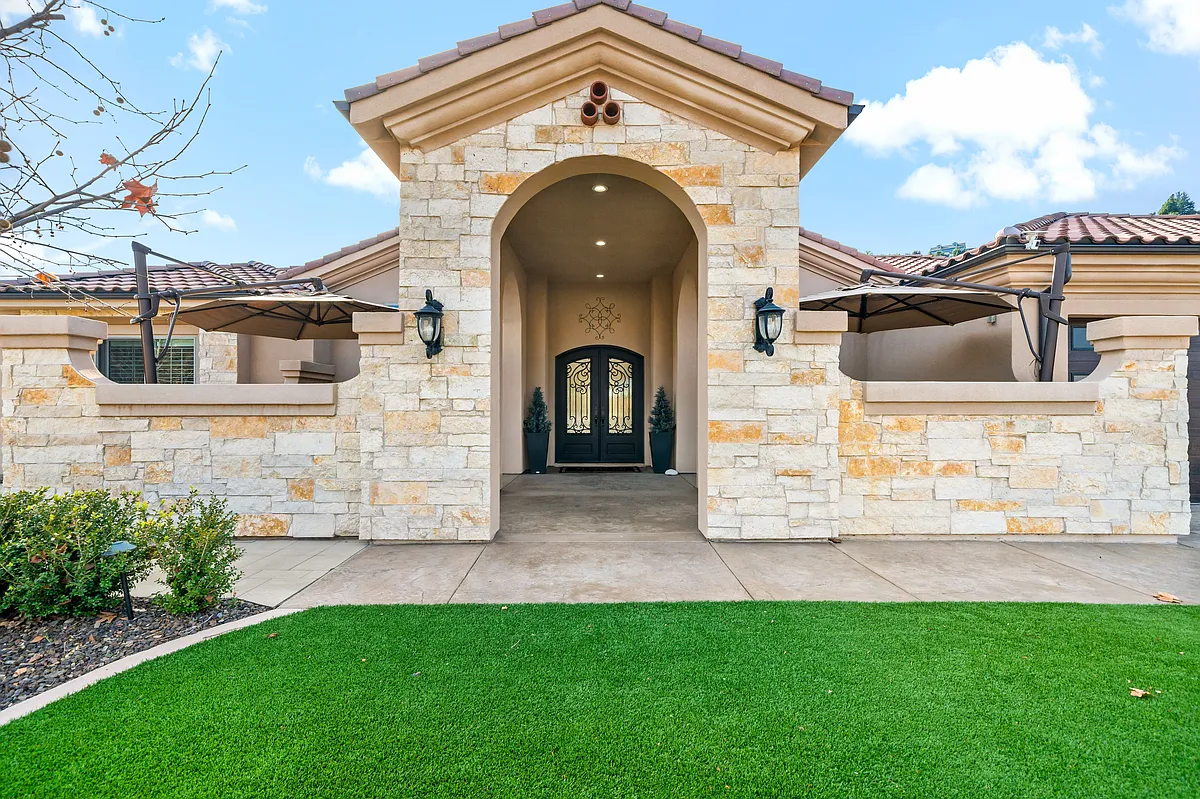 Building Photo - 43841 Mountain Run Cir