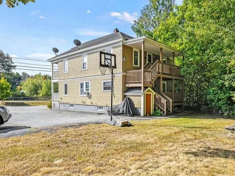 16 Railroad Ave #C — Photo 22