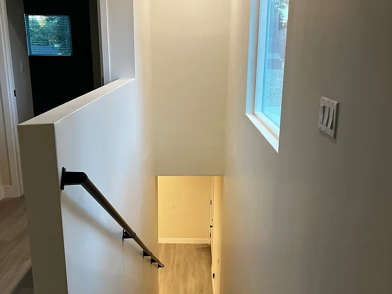 7021 Jamieson Ave — Photo 20